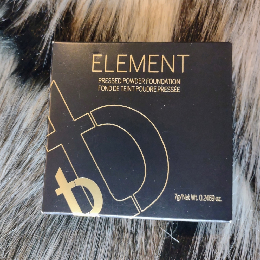 New Tori Belle Powder Foundation 150